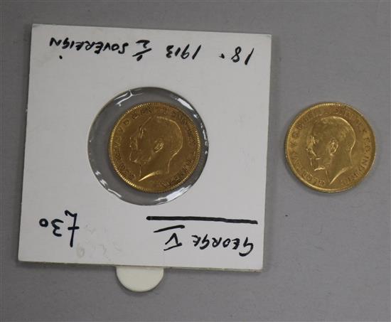 Two George V gold half sovereigns, 7.95g net